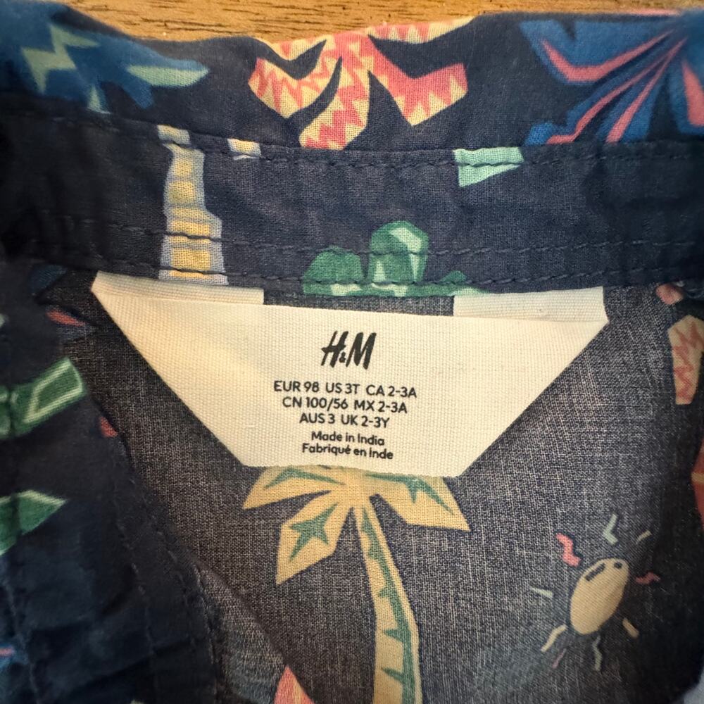 H&M Toddler Button Down Shirt - Size 3T - Picture 2 of 6